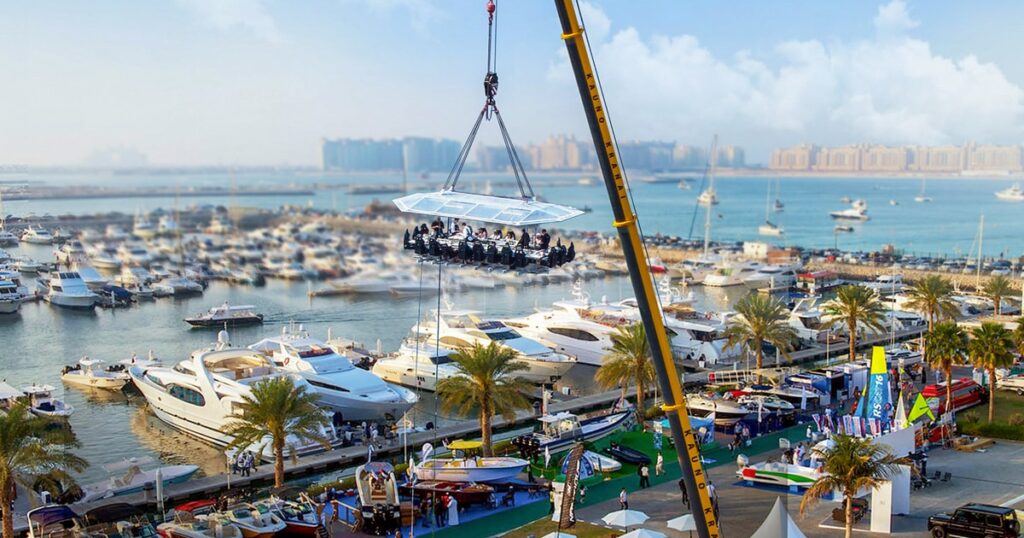 Sky Canvas – Dubai, Emirados Árabes: O Restaurante de Arte Projetada no Céu